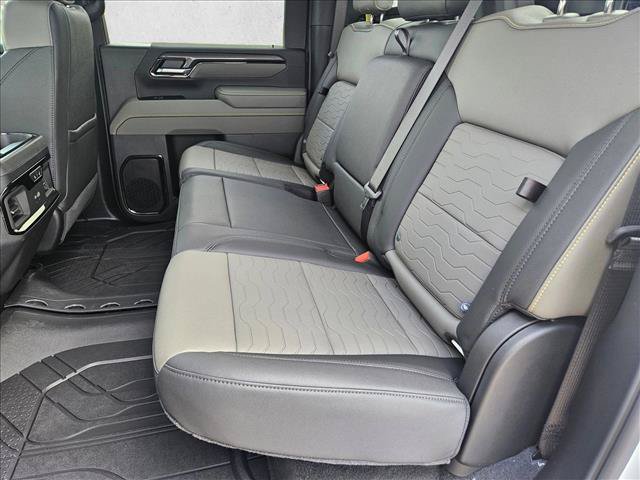 New 2026 Chevrolet Silverado 2500 ZR2 AWD/4WD image 16