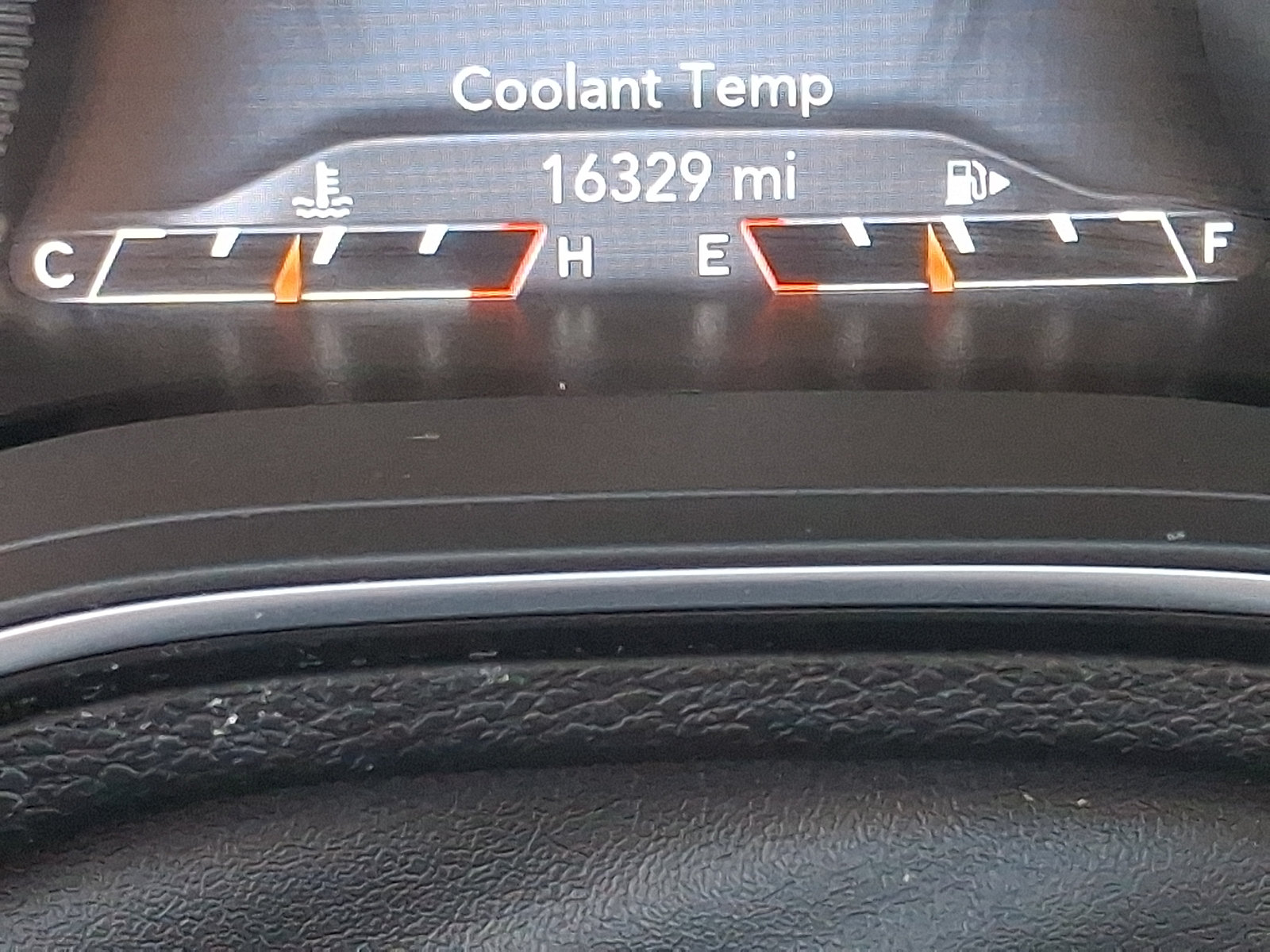 Used 2021 Jeep Cherokee Latitude Lux w/ Comfort/Convenience Group AWD/4WD image 19
