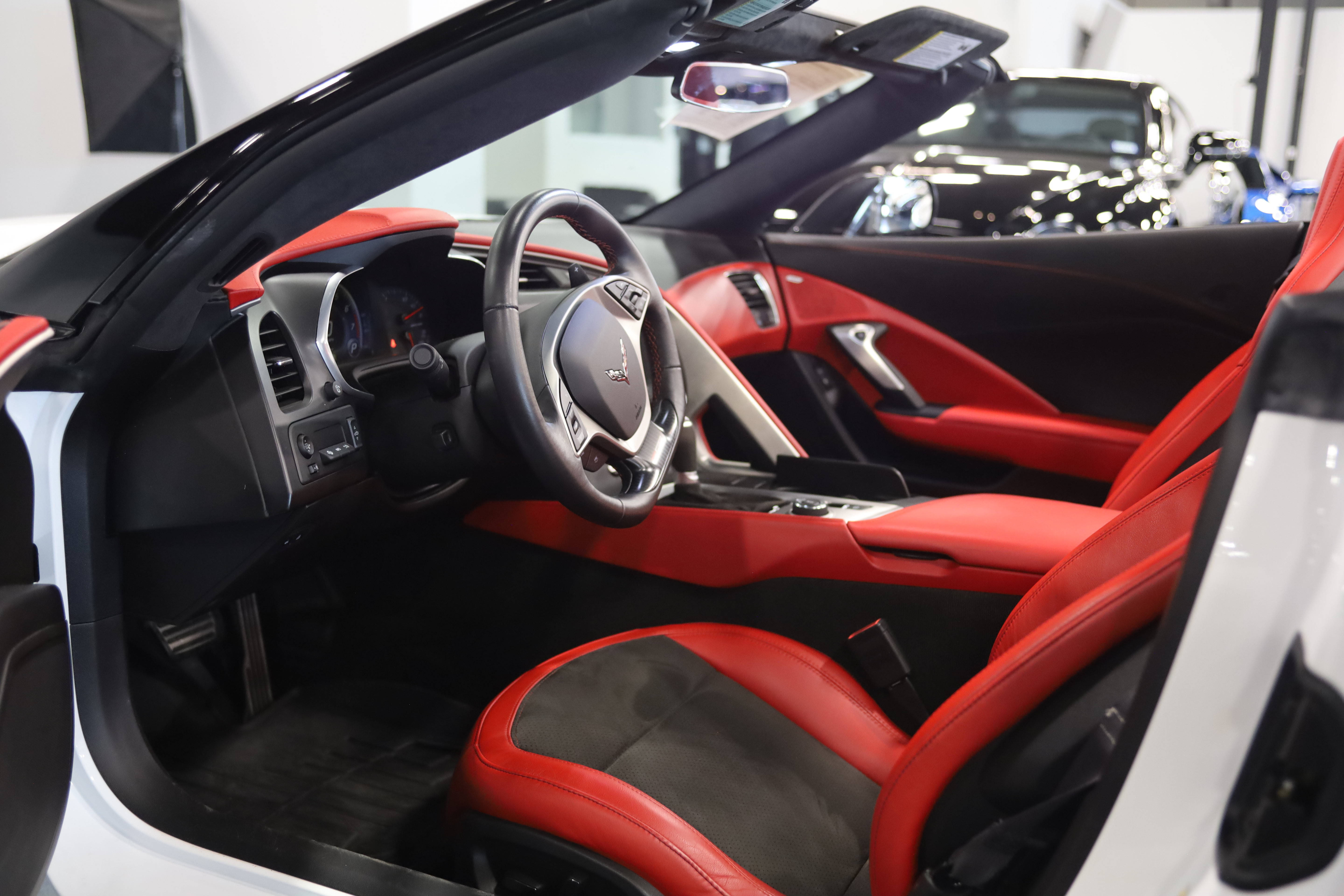 Used 2016 Chevrolet Corvette Z06 w/ 3LZ Preferred Equipment Group RWD image 19