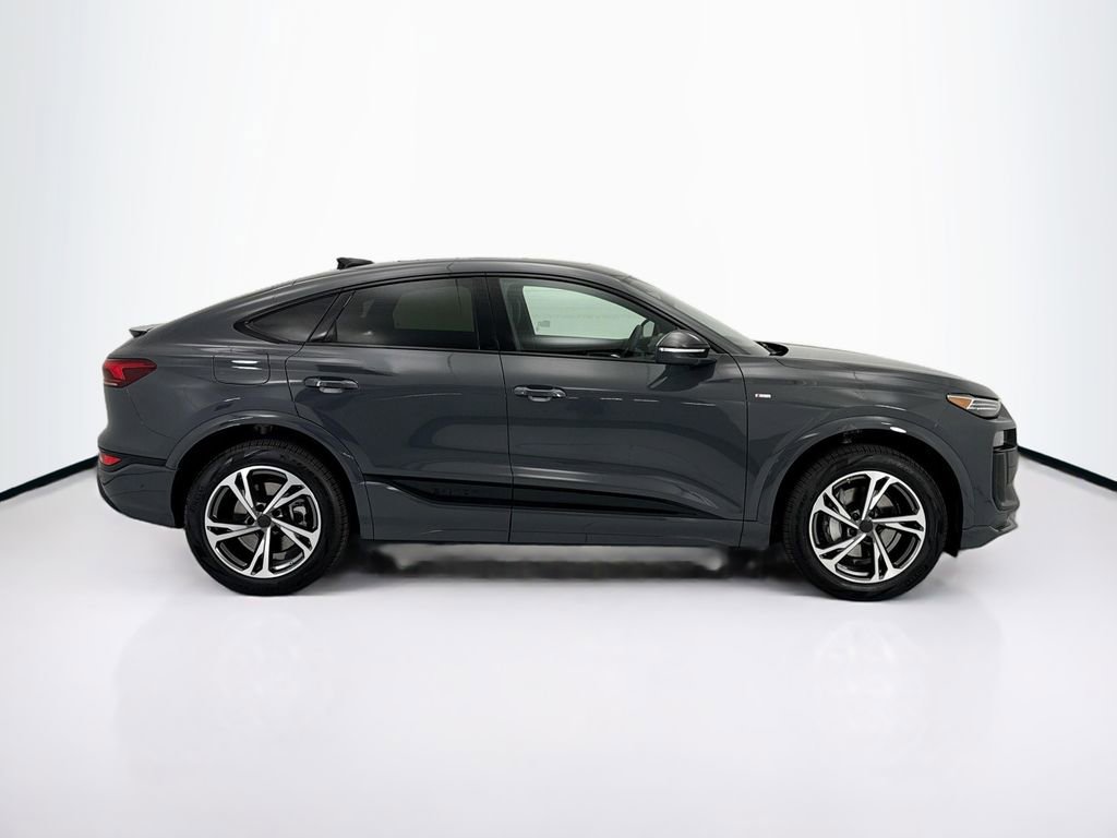 New 2027 Audi Q6 e-tron Premium Plus AWD/4WD image 4
