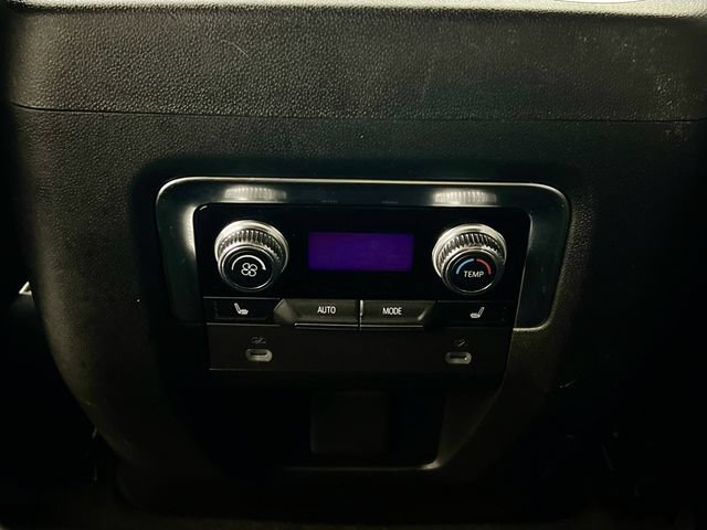 Used 2024 GMC Yukon Denali w/ Max Trailering Package AWD/4WD image 29