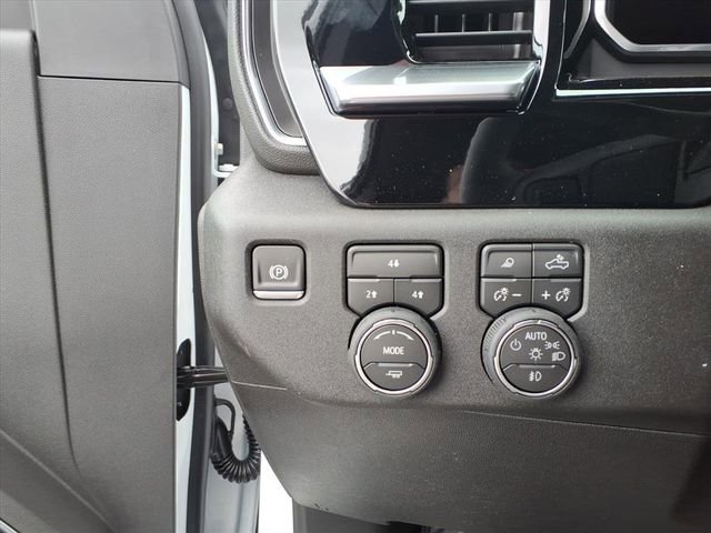 New 2026 Chevrolet Silverado 2500 LT w/ Z71 Chrome Sport Edition image 10