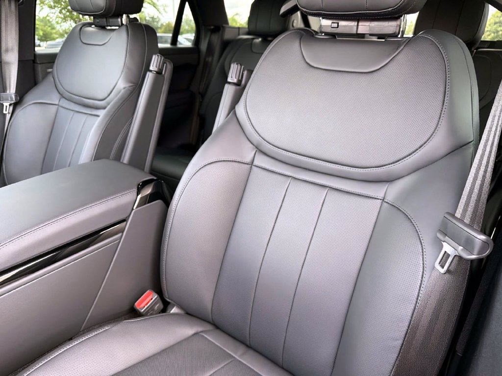 New 2027 Land Rover Range Rover Sport Dynamic SE AWD/4WD image 18