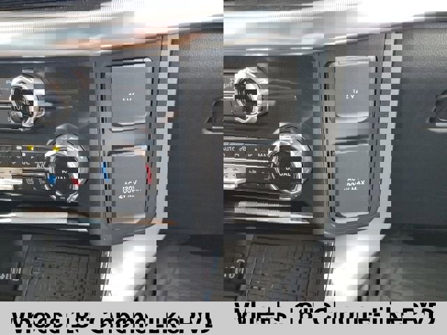 New 2025 Ford F150 Lariat w/ Equipment Group 502A High image 16