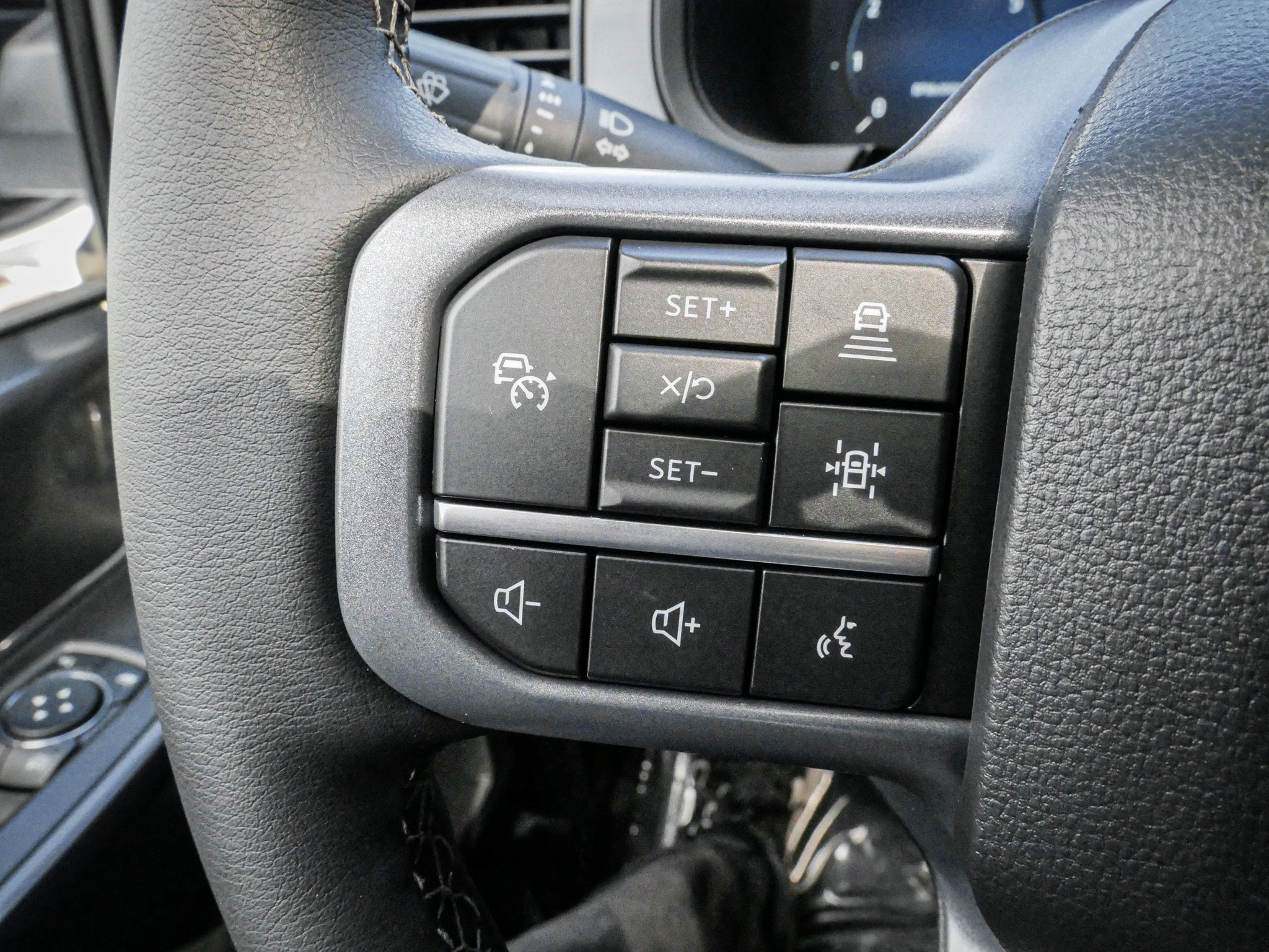 Used 2026 Ford F150 Lariat w/ Equipment Group 502A High AWD/4WD image 19