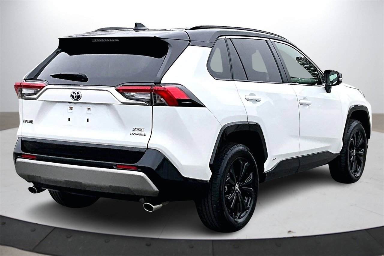 Used 2023 Toyota RAV4 XSE image 8
