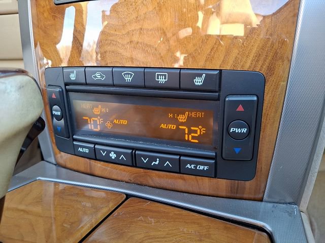 Used 2008 Cadillac XLR image 17