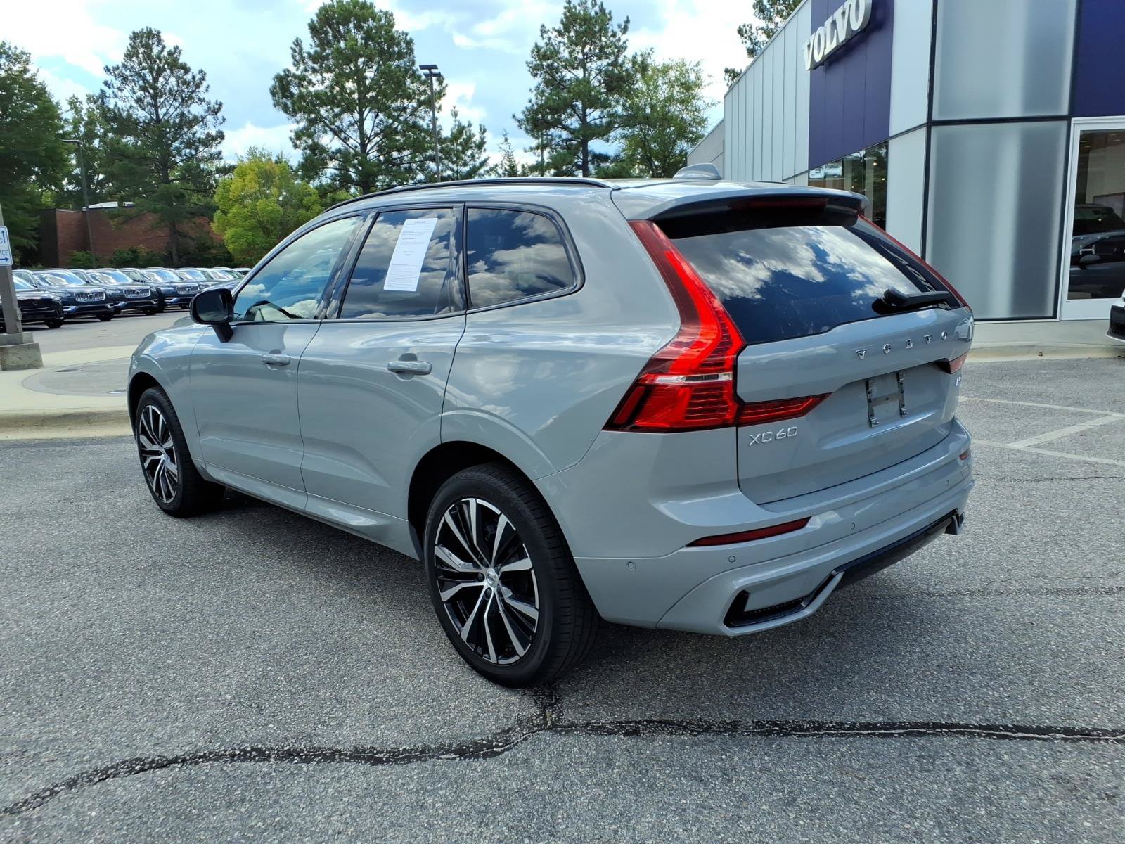 Certified 2024 Volvo XC60 B5 Plus AWD/4WD image 5