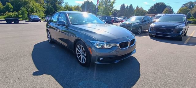 Used 2018 BMW 320i xDrive Sedan AWD/4WD image 8