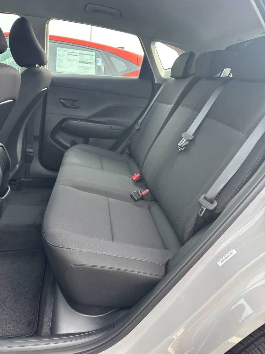 New 2027 Hyundai Kona SE AWD/4WD image 34