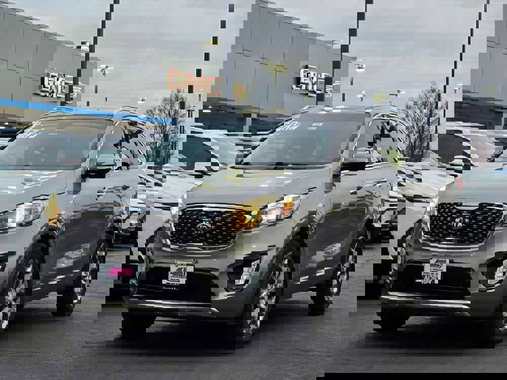 Used 2016 Kia Sorento SX image 1