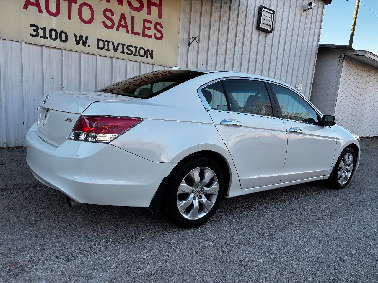 Used 2010 Honda Accord EX-L image 5