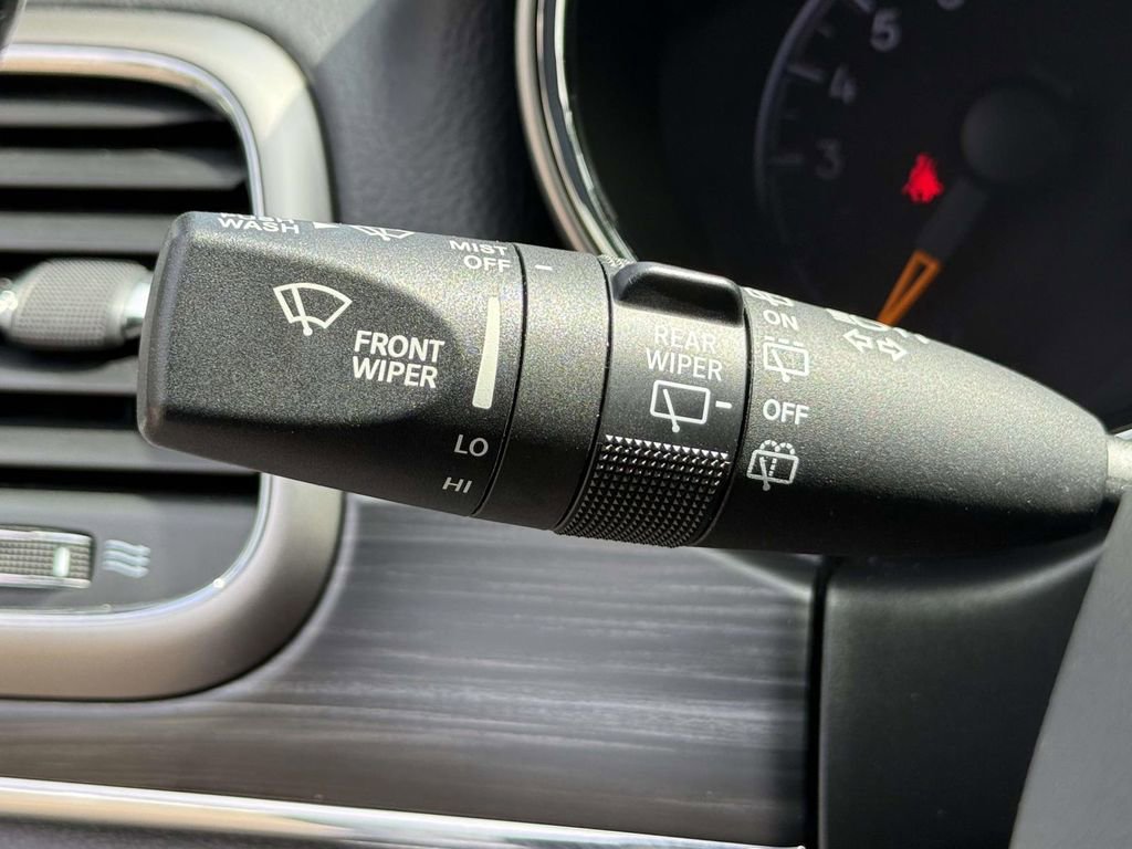 Used 2021 Jeep Grand Cherokee Limited AWD/4WD image 28