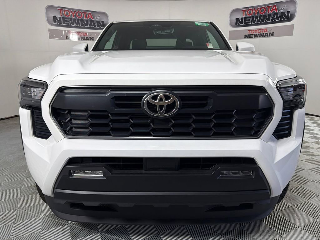 Used 2025 Toyota Tacoma TRD Off-Road AWD/4WD image 8