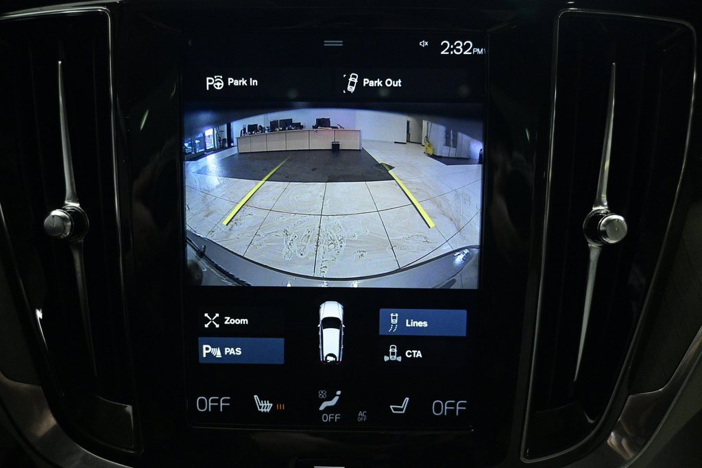 Used 2019 Volvo V60 T6 Inscription image 21