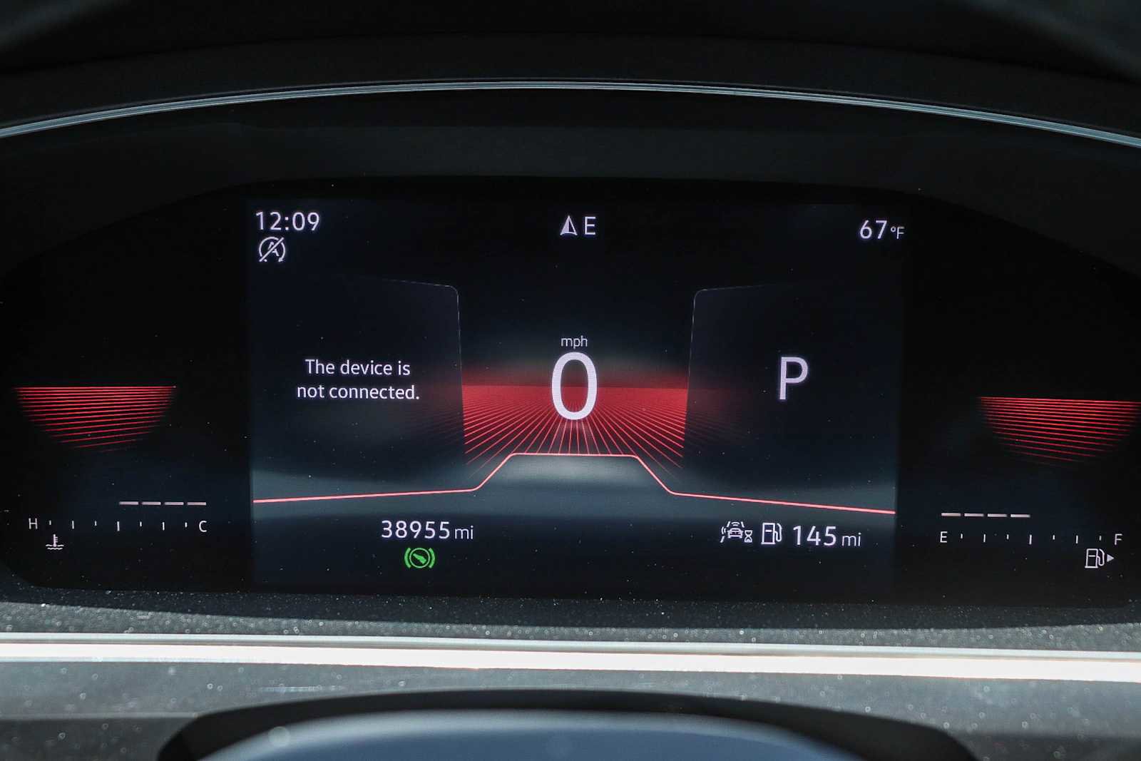 Certified 2022 Volkswagen Tiguan SE R-Line FWD image 20
