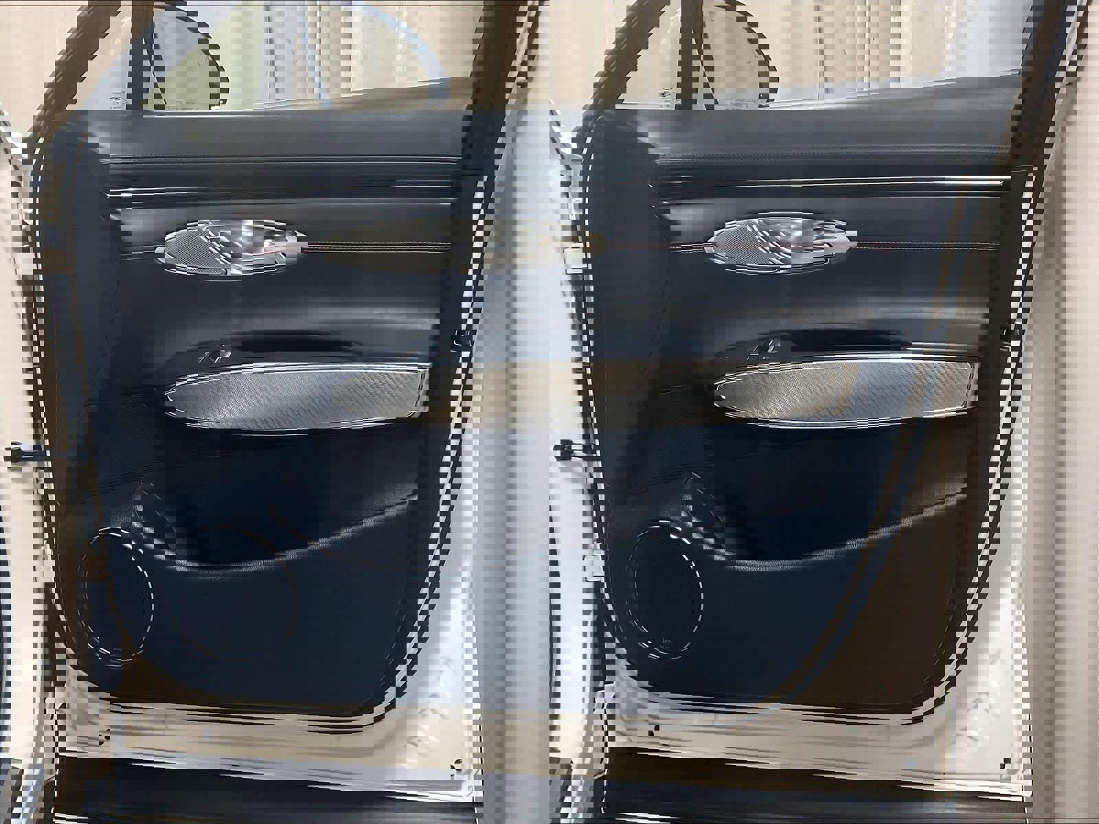 Used 2023 Genesis GV70 2.5T w/ Sport Prestige Package image 12