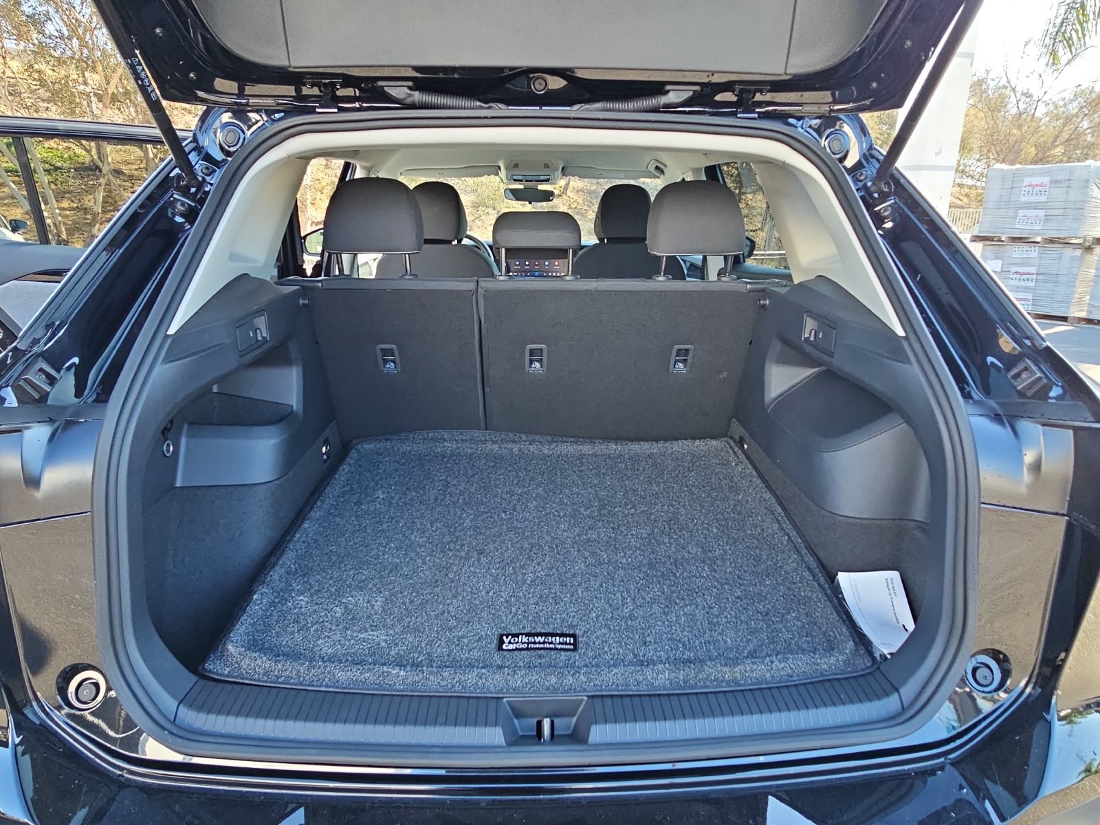 Used 2026 Volkswagen Tiguan S FWD image 12