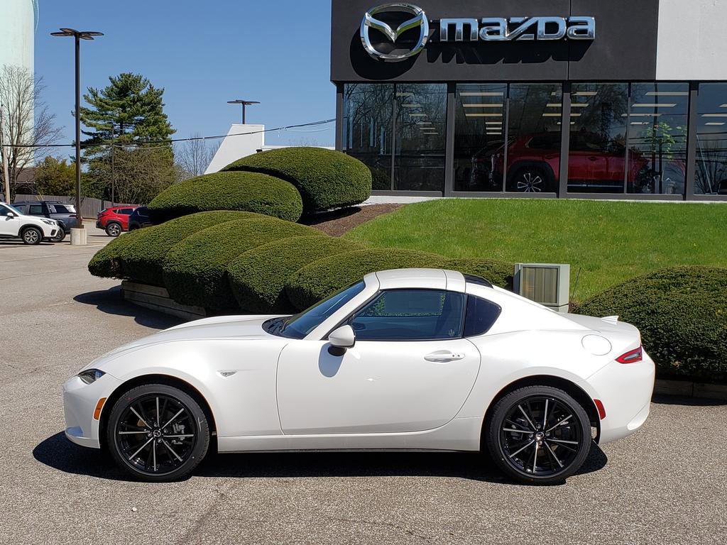 New 2026 MAZDA MX-5 Miata RF Grand Touring w/ Weather Package RWD image 2
