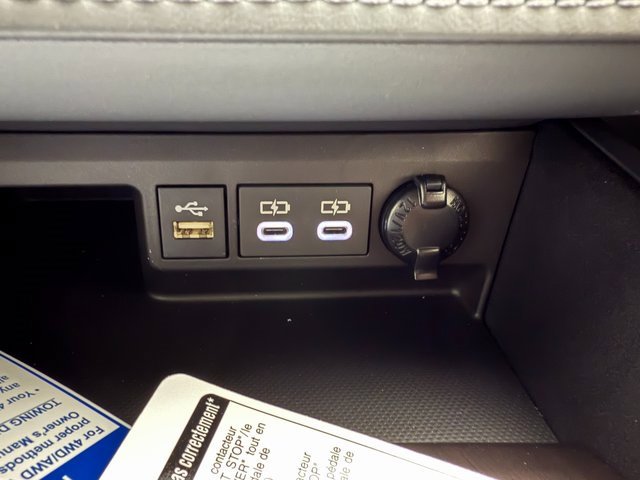 New 2026 Toyota Highlander Limited image 19