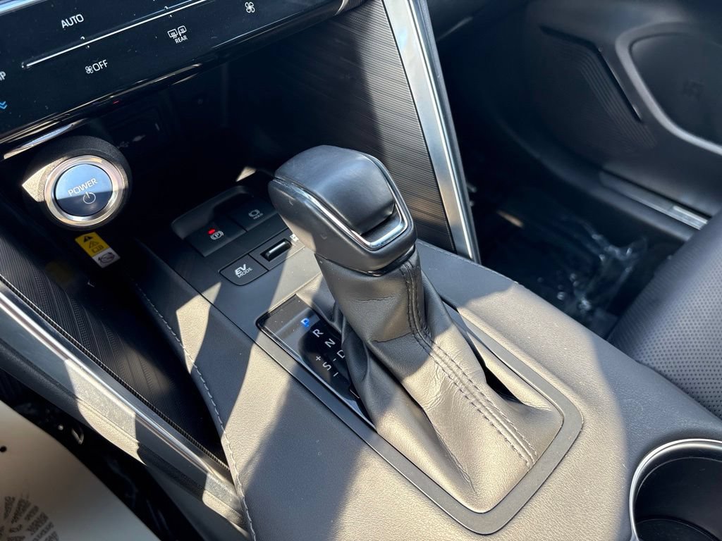 Used 2021 Toyota Venza Limited w/ Advanced Technology Package AWD/4WD image 18