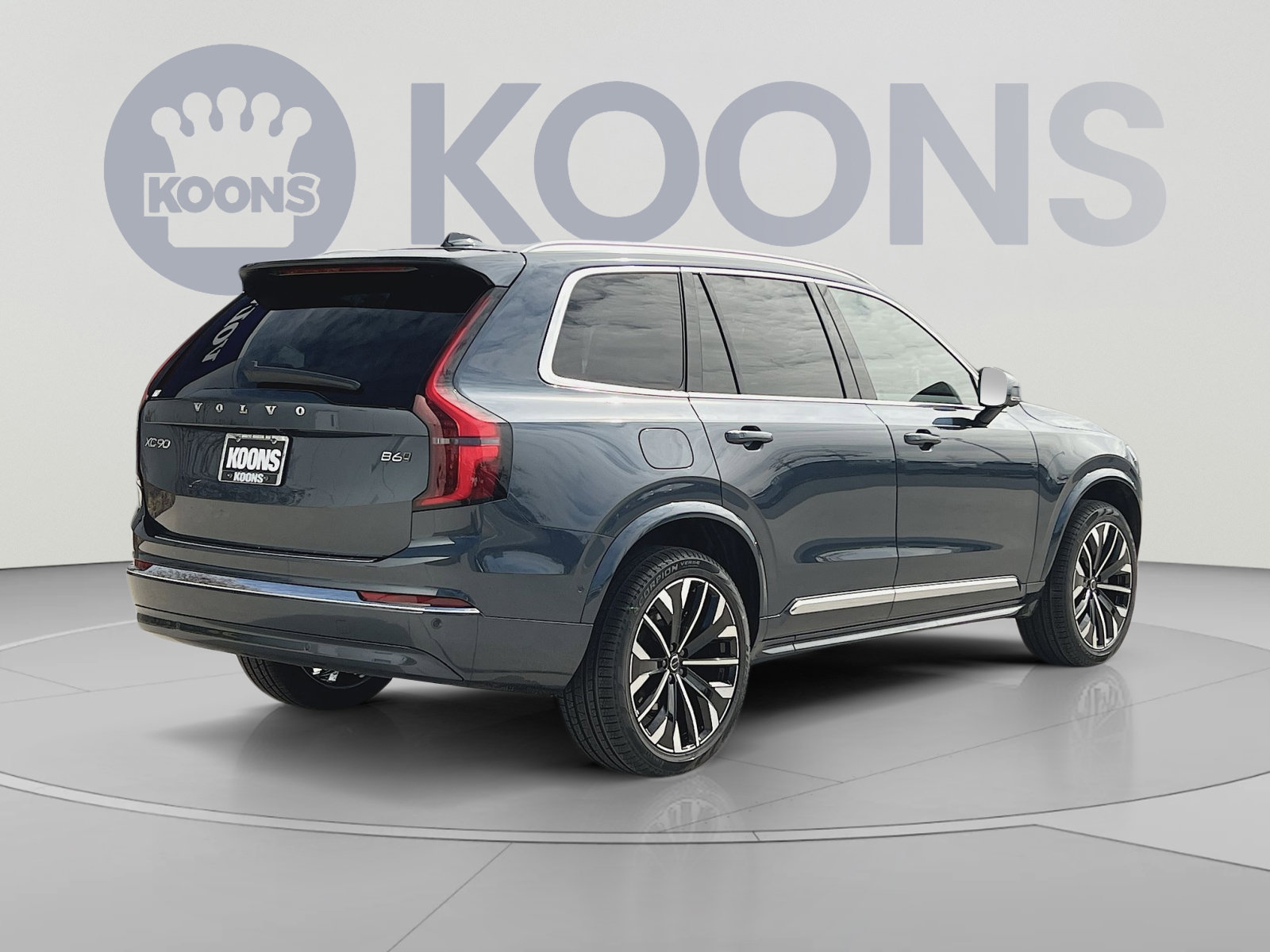 New 2026 Volvo XC90 B6 Plus w/ Protection Package Premier AWD/4WD image 16