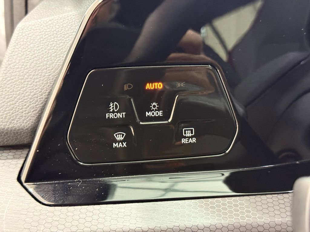 Used 2024 Volkswagen GTI Autobahn image 29