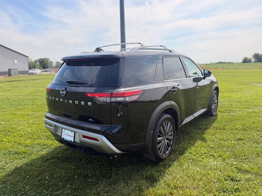 Certified 2025 Nissan Pathfinder SL w/ SL Premium Package FWD image 5