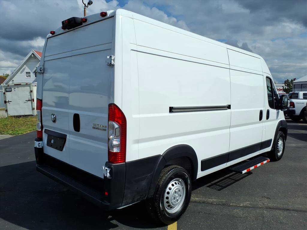 Used 2025 RAM ProMaster 2500 w/ Convenience Group image 5