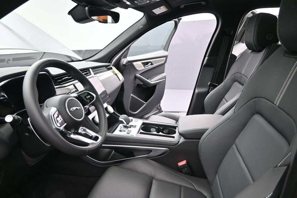 New 2026 Jaguar F-PACE R-Dynamic S AWD/4WD image 23