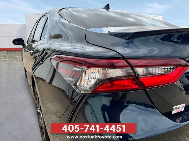 Used 2021 Toyota Camry SE w/ Convenience Package FWD image 24
