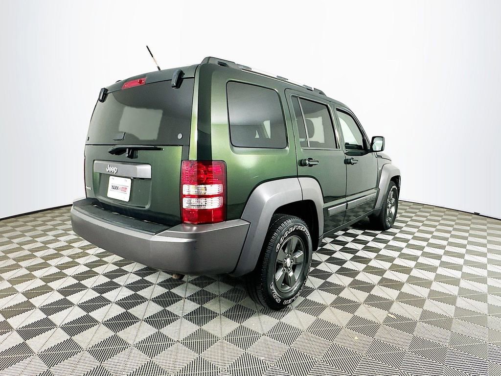 Used 2010 Jeep Liberty Renegade AWD/4WD image 10