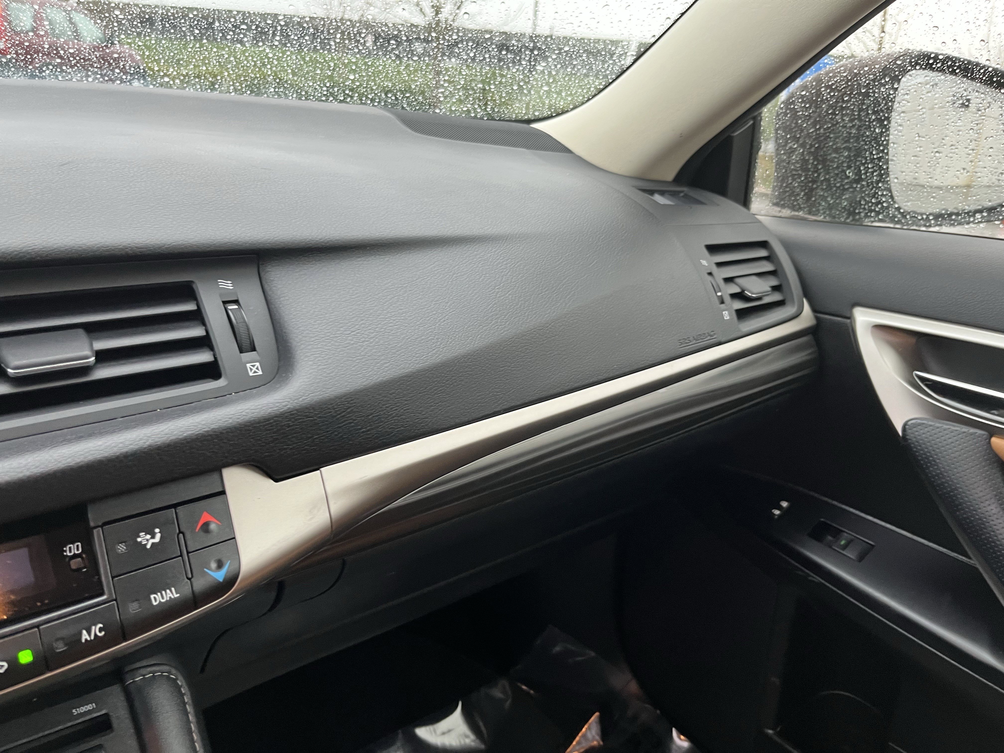 Used 2015 Lexus CT 200h image 23