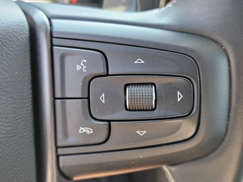 Used 2024 GMC Sierra 1500 AT4 w/ AT4 Preferred Package image 26