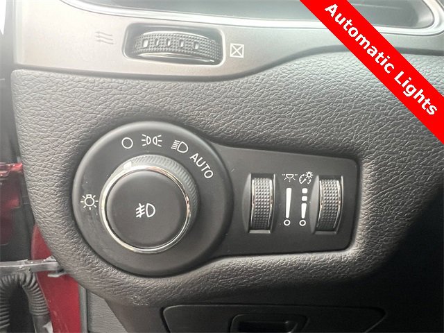 Used 2019 Jeep Cherokee Latitude Plus image 26