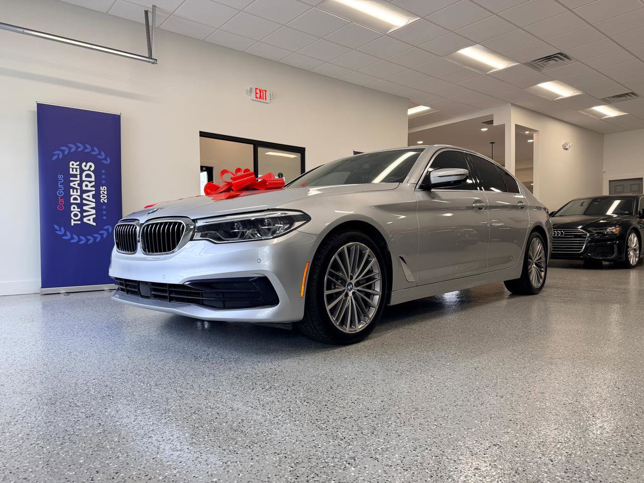 Used 2019 BMW 530i w/ Premium Package RWD image 16