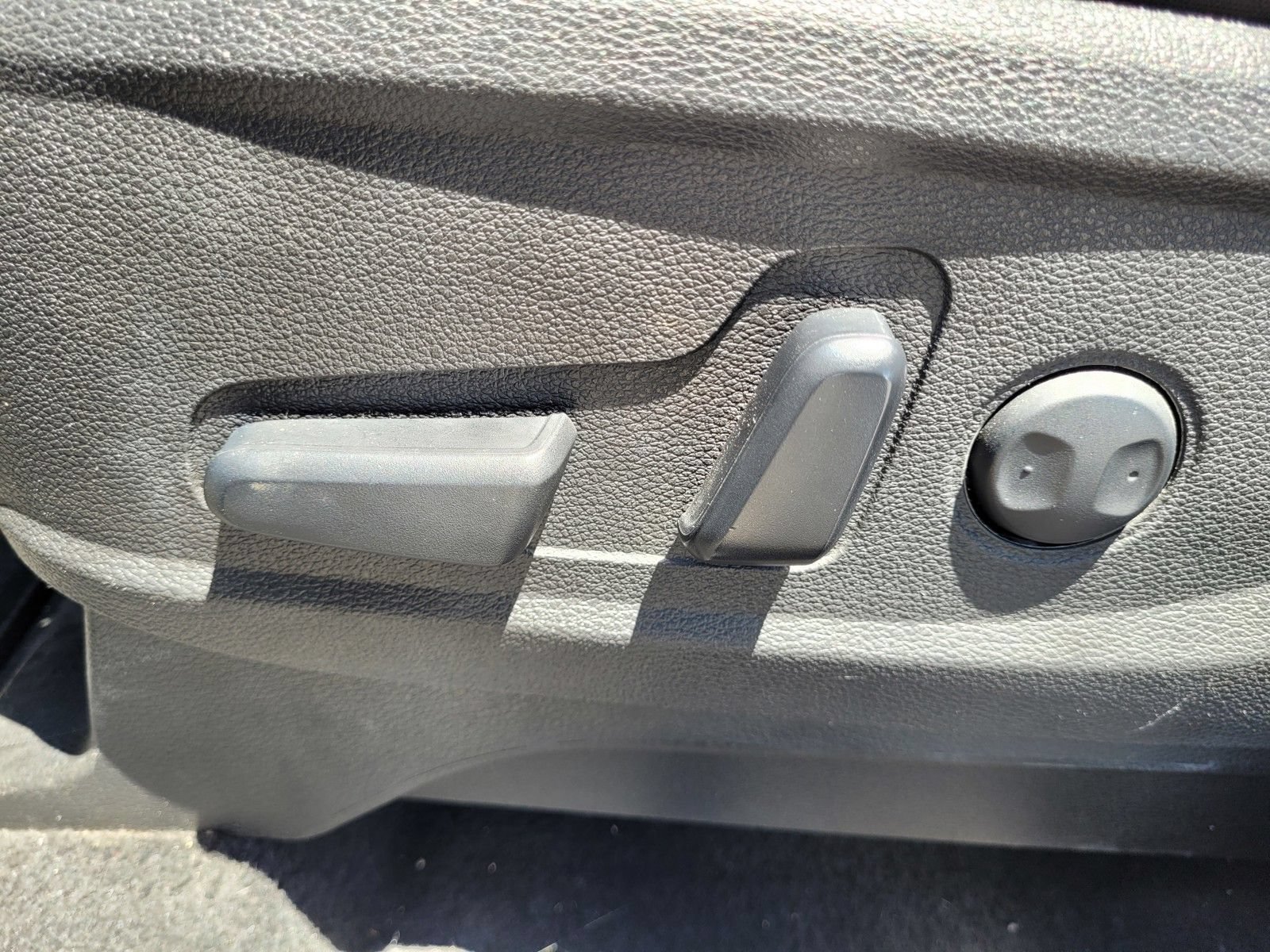 Used 2024 Kia Telluride S w/ S Sunroof Package FWD image 14