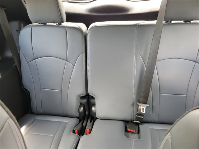 Used 2024 Buick Enclave Premium image 14