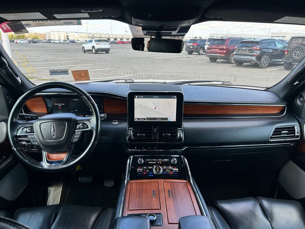 Used 2019 Lincoln Navigator L Reserve AWD/4WD image 20