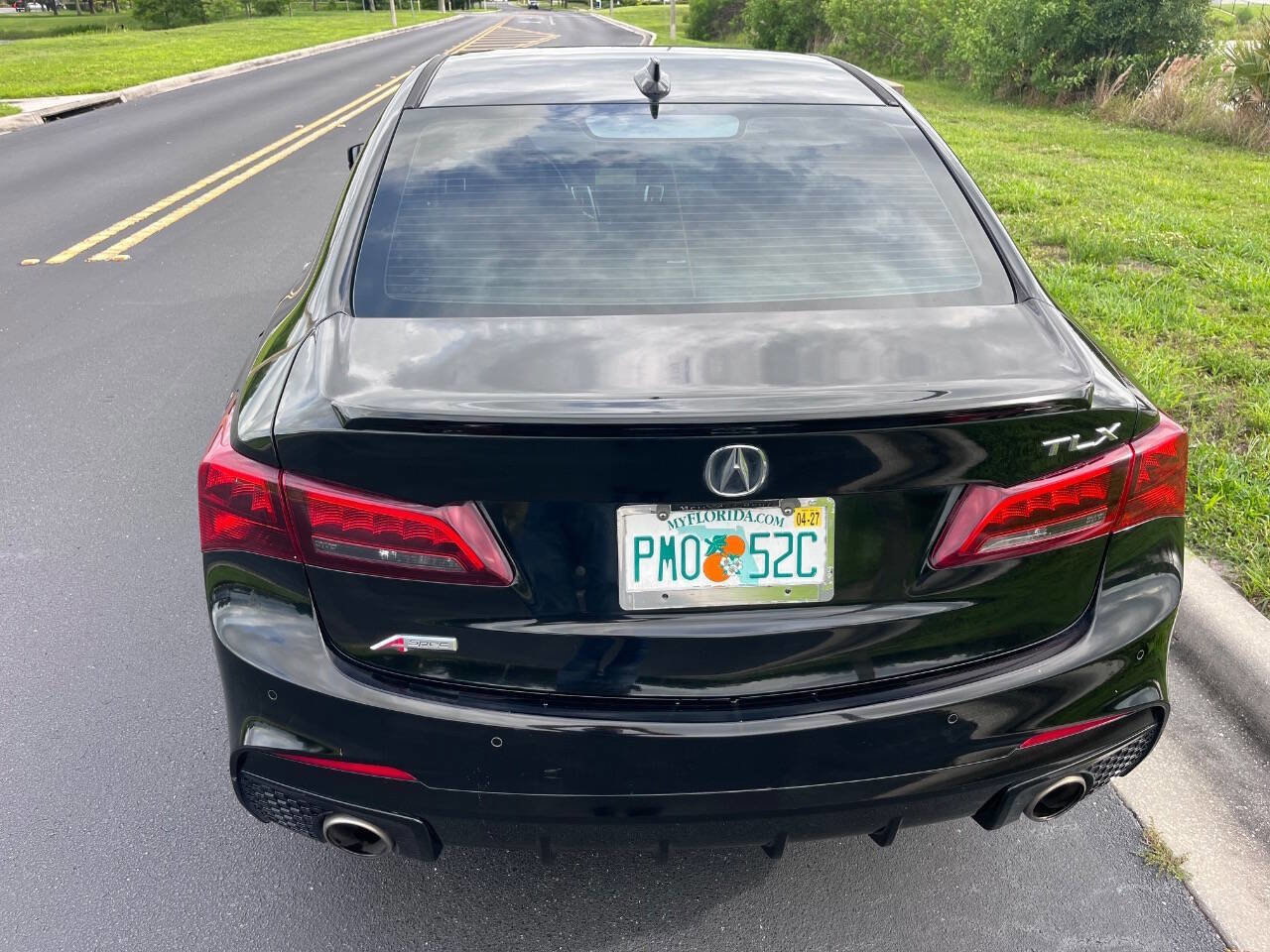 Used 2018 Acura TLX V6 w/ Technology & A-SPEC Pkg FWD image 8