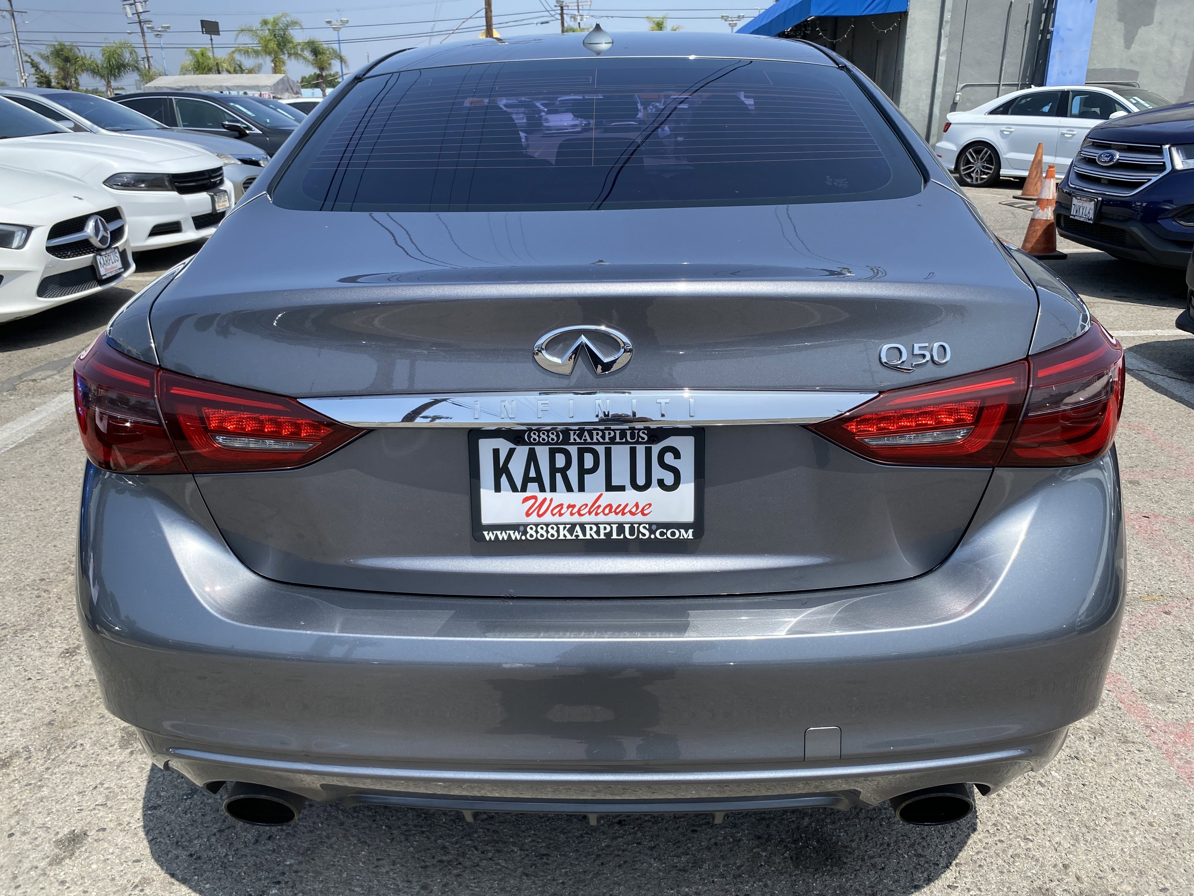 Used 2018 INFINITI Q50 Luxe w/ Cargo Package (L95) image 9