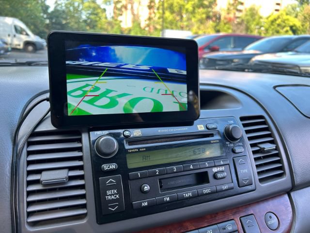 Used 2005 Toyota Camry XLE w/ VSC & Side Airbag Pkg FWD image 14