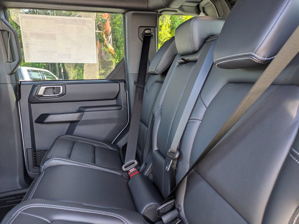 New 2026 Ford Bronco Outer Banks w/ Sasquatch Package AWD/4WD image 14