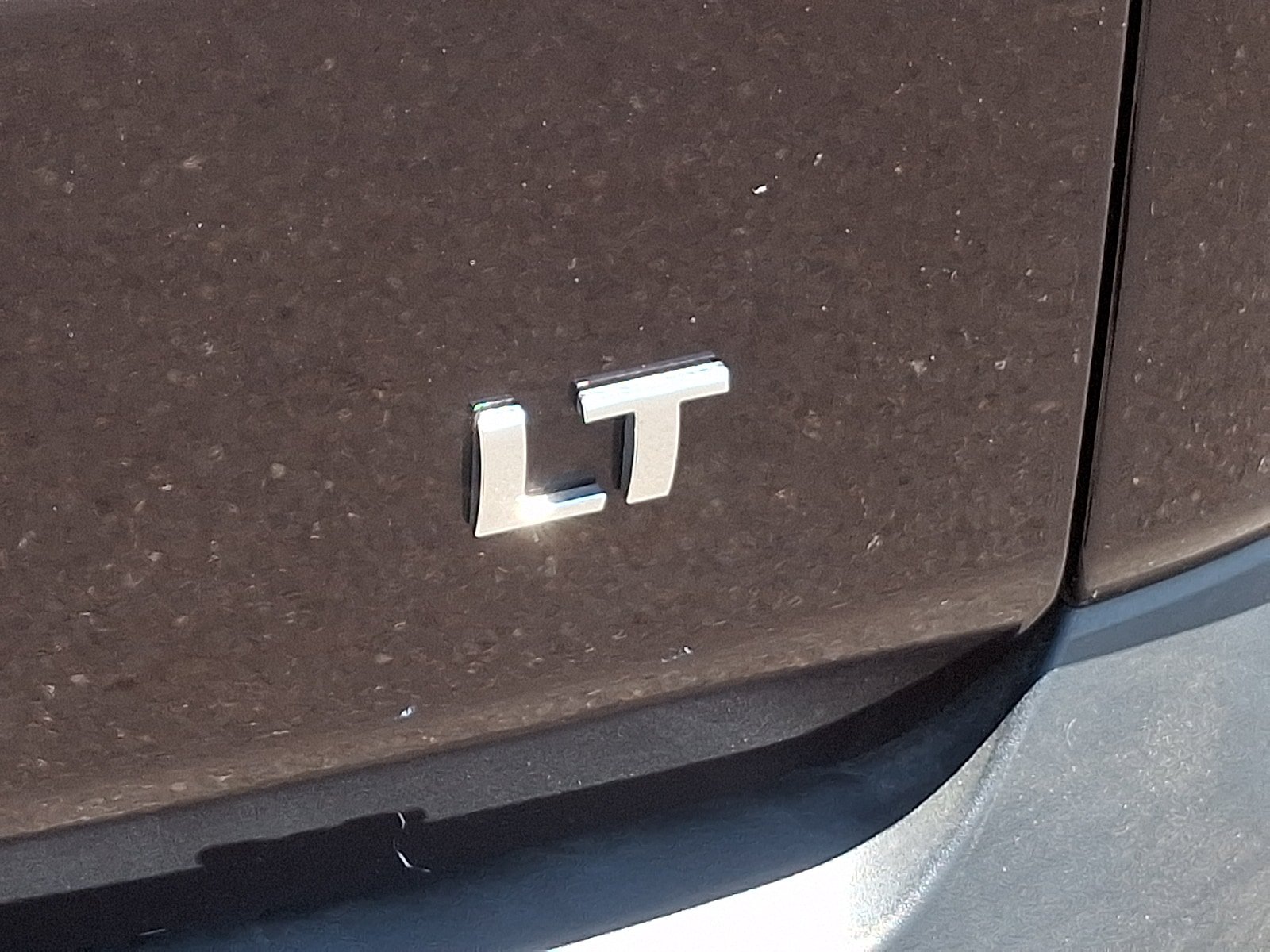 Used 2020 Chevrolet Traverse LT FWD image 34