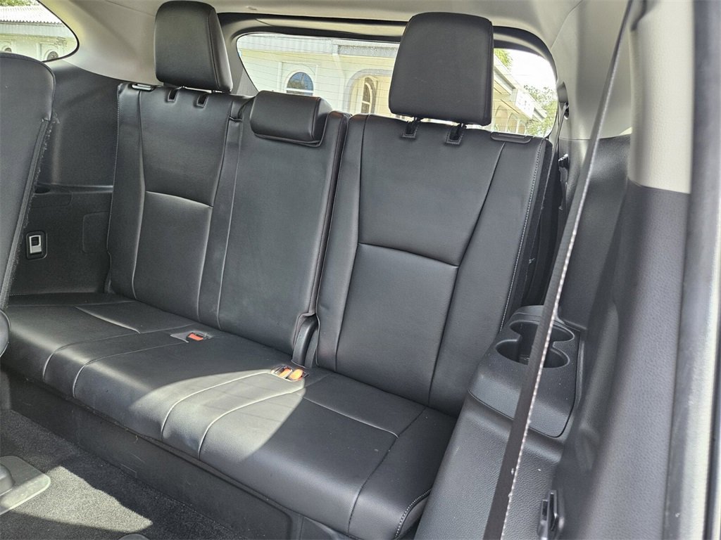 Used 2022 Toyota Highlander Platinum image 6