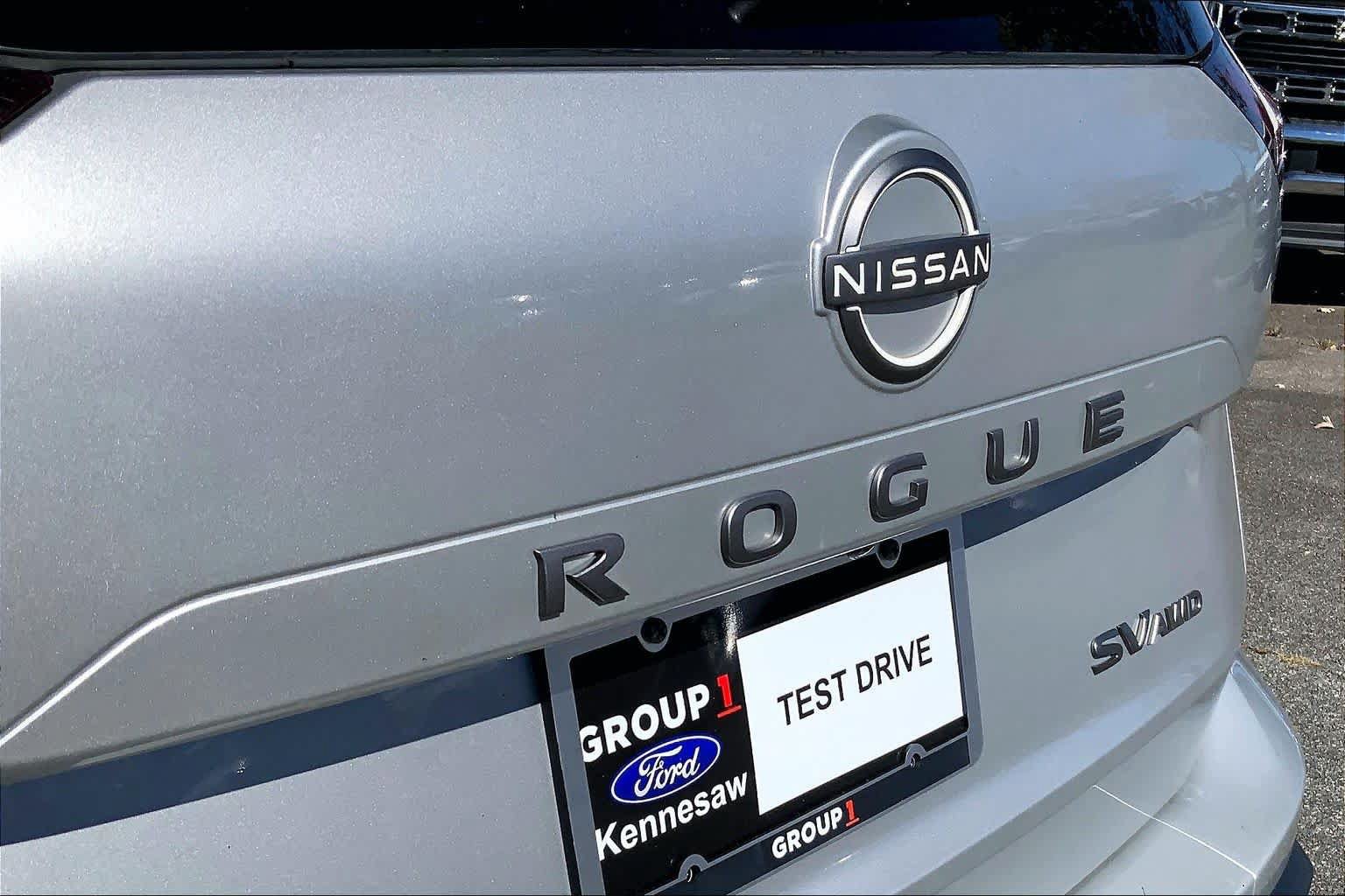 Used 2024 Nissan Rogue SV AWD/4WD image 30