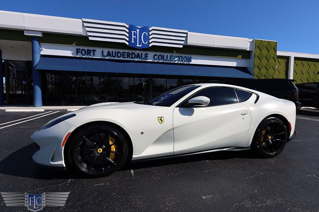 Used 2020 Ferrari 812 Superfast image 5