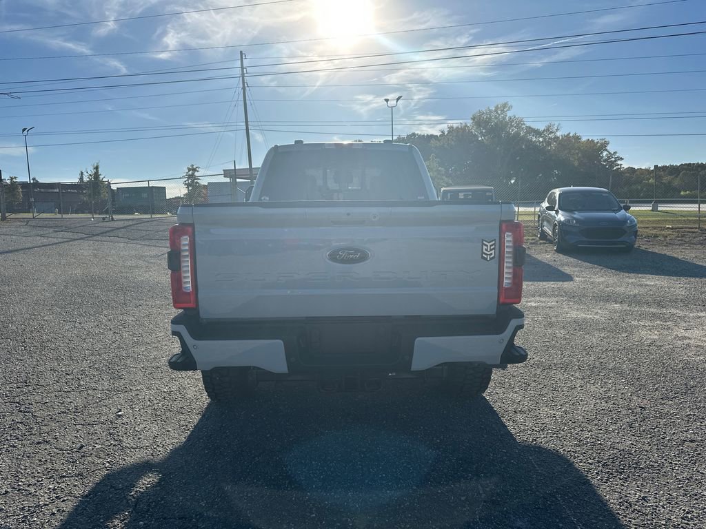 New 2026 Ford F250 Lariat w/ Black Appearance Package image 4