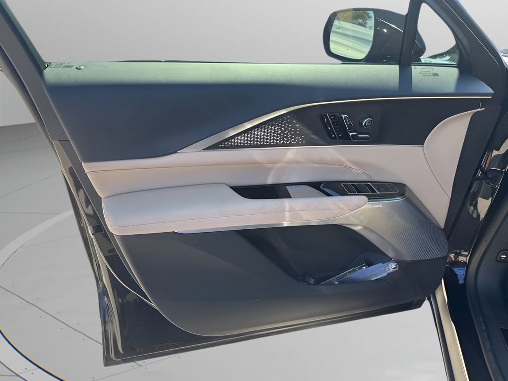 New 2026 Cadillac Lyriq Signature Luxury w/ Nappa Leather Package image 35