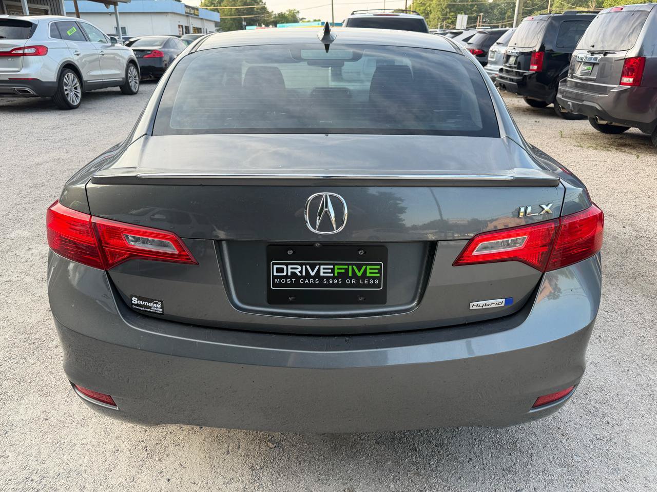 Used 2014 Acura ILX Hybrid w/ Technology Package FWD image 4